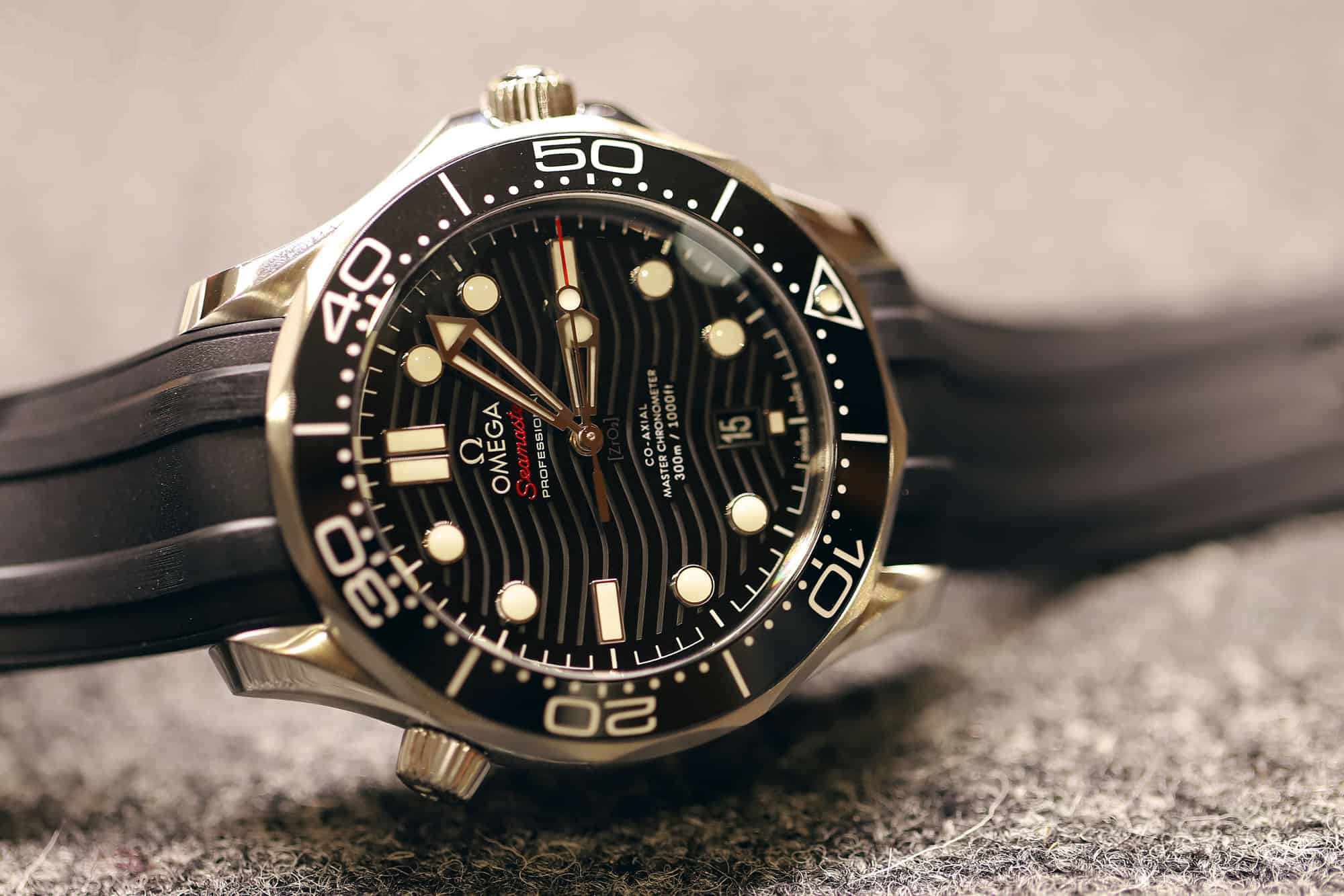 Thu mua dong ho Omega Seamaster 300 cu chinh hang 3