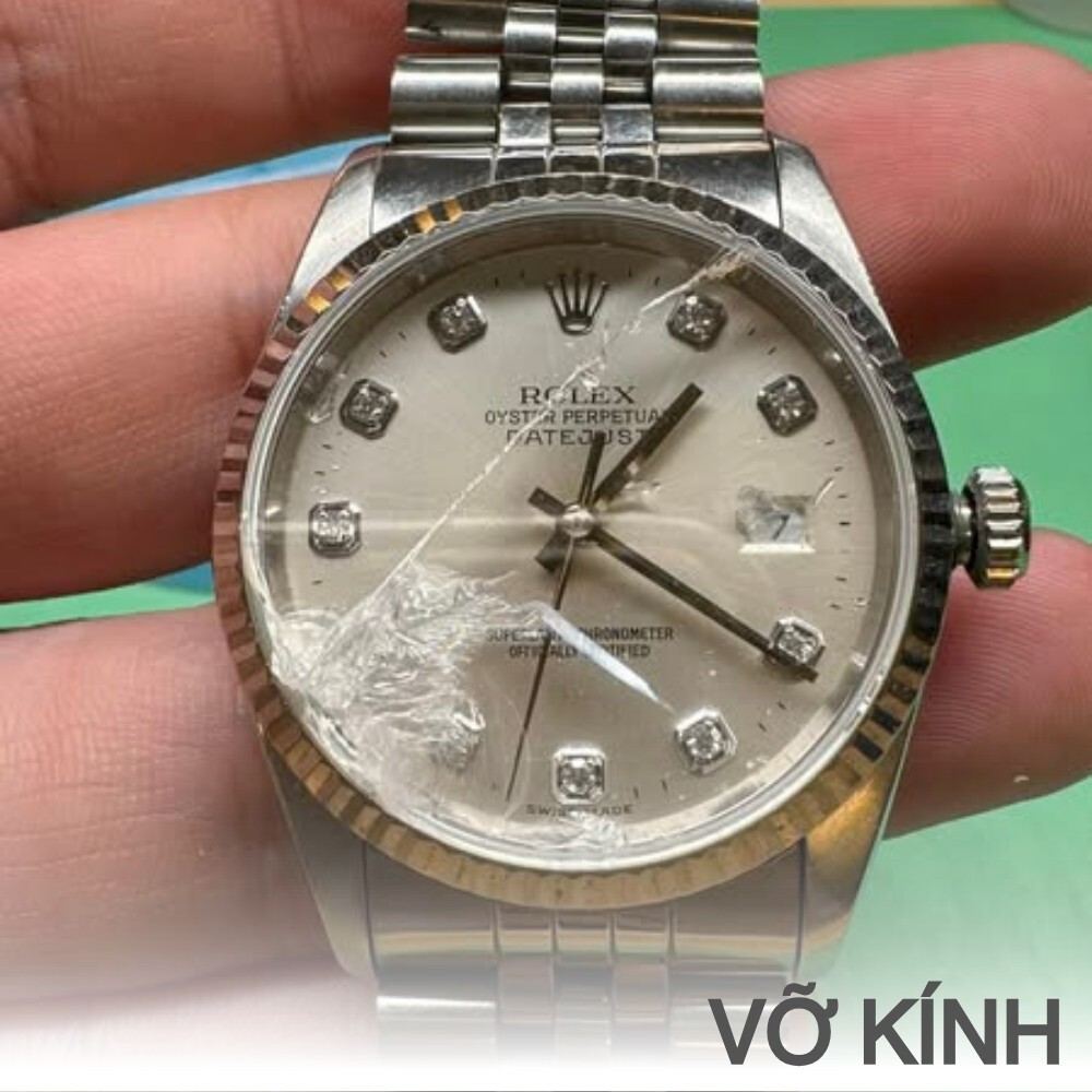 Đồng hồ Rolex vỡ kính